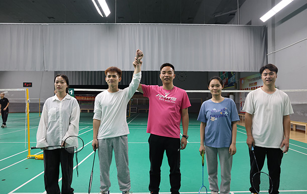 同臺競技，各展風(fēng)采