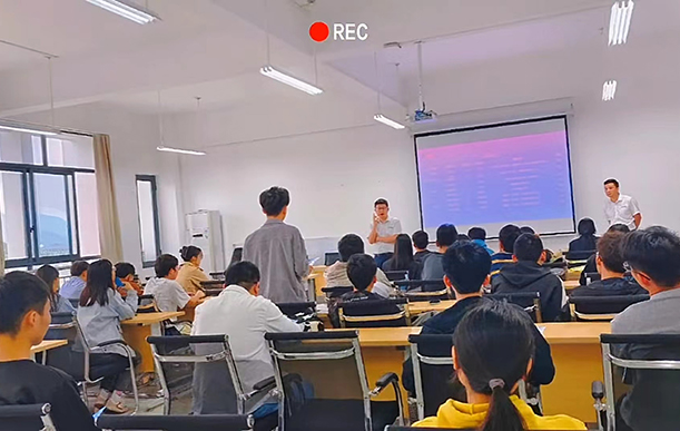 校企合作，提供就業(yè)崗位